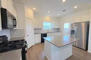 224 Canley Loop, Hutto, TX 78634 - Photo 3