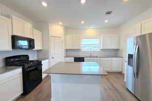 224 Canley Loop, Hutto, TX 78634 - Photo 9