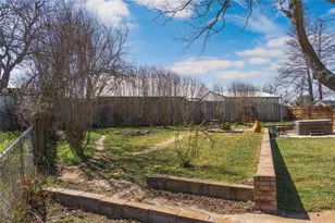 1811 Saylor St, Goldthwaite, TX 76844 - Photo 11