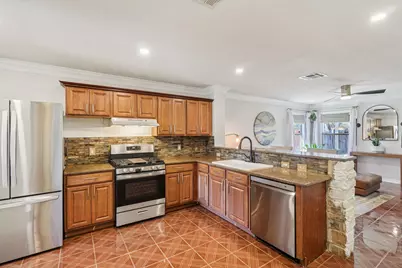 13508 Sierra Wind Lane, Elgin, TX 78621 - Photo 7