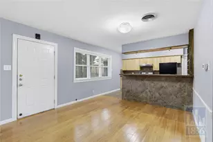 2416 S 5th St, Austin, TX 78704 - Photo 5