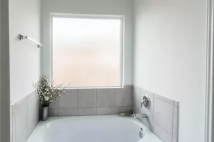 1404 E Aquilla Dr, Leander, TX 78641 - Photo 21