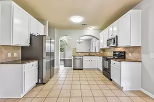 19117 Leigh Ln, Pflugerville, TX 78660 - Photo 11
