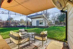 1723 Fawn Dr, Austin, TX 78741 - Photo 27