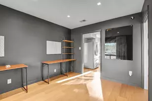 1723 Fawn Dr, Austin, TX 78741 - Photo 23