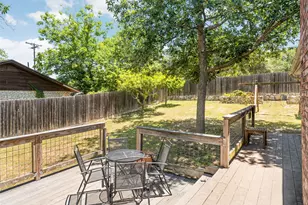 102 Chaparral St, San Marcos, TX 78666 - Photo 19