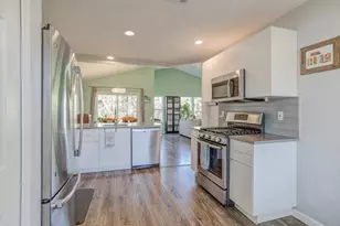 12004 Swearingen Dr, Austin, TX 78758 - Photo 11