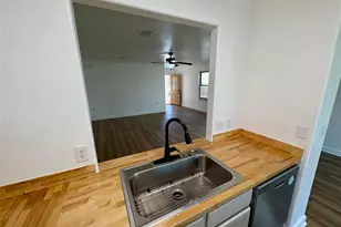 8003 Bannock Ln, Austin, TX 78747 - Photo 17