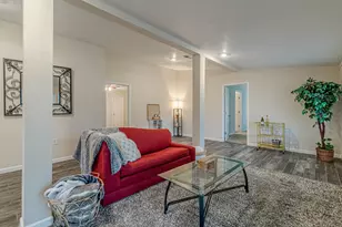 560 Persimmon Pass, Fischer, TX 78623 - Photo 5