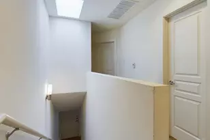 711 W 32nd St, Austin, TX 78705 - Photo 19