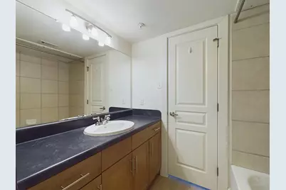 711 W 32nd Street #143, Austin, TX 78705 - Photo 25