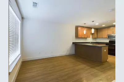 711 W 32nd Street #143, Austin, TX 78705 - Photo 3