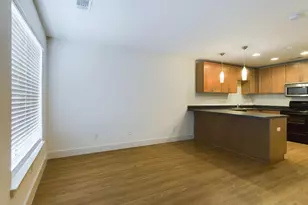 711 W 32nd St, Austin, TX 78705 - Photo 3