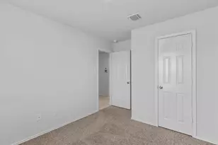 108 Ragnar Dr, Jarrell, TX 76537 - Photo 21