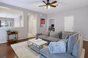 2404 Independence Dr, Austin, TX 78745 - Photo 9
