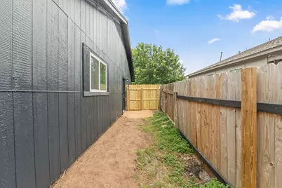 8203 Colony Loop Drive, Austin, TX 78724 - Photo 19