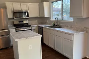 612 Blair Ave, Bastrop, TX 78602 - Photo 5