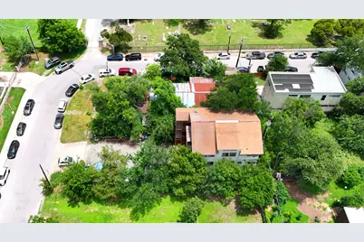 1009 E 16th Street, Austin, TX 78702 - Photo 23