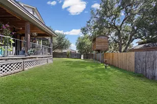 501 Wildwood Dr, Georgetown, TX 78633 - Photo 11