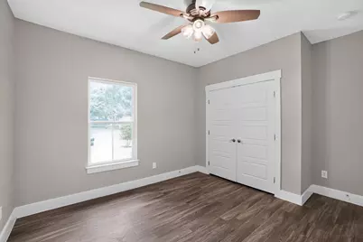 403 Lynch Street, Smithville, TX 78957 - Photo 17