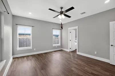 403 Lynch Street, Smithville, TX 78957 - Photo 15