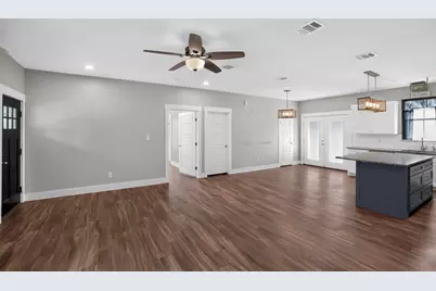 403 Lynch Street, Smithville, TX 78957 - Photo 5