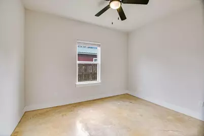 103 East Street, Smithville, TX 78957 - Photo 17