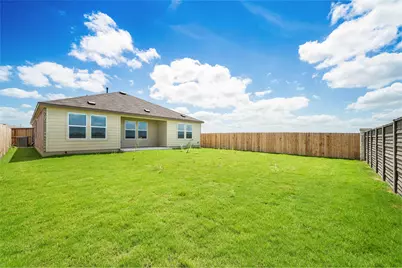 102 Sebring Circle, Hutto, TX 78634 - Photo 25