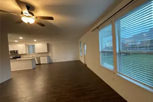 128 Banyon Dr, Liberty Hill, TX 78642 - Photo 5