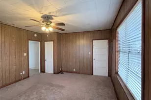 500 Greasy Bend, Smithville, TX 78957 - Photo 15