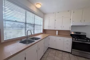 500 Greasy Bend, Smithville, TX 78957 - Photo 7