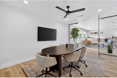 1708 W Koenig Lane W, Austin, TX 78756 - Photo 9