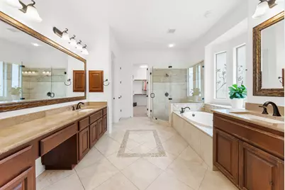 2024 University Club Drive, Austin, TX 78732 - Photo 17
