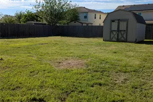 209 Phillips St, Hutto, TX 78634 - Photo 11