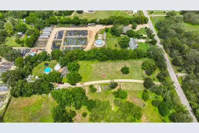 915 Penion Drive, Austin, TX 78748 - Photo 17