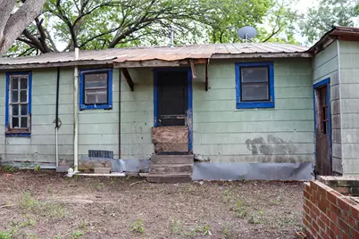 803 Third Street, Lockhart, TX 78644 - Photo 11