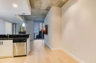 360 Nueces St, Austin, TX 78701 - Photo 11