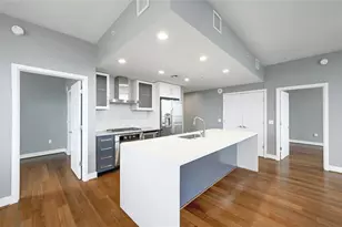 300 Bowie St, Austin, TX 78703 - Photo 3