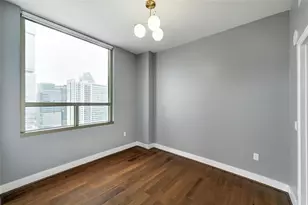 300 Bowie St, Austin, TX 78703 - Photo 9