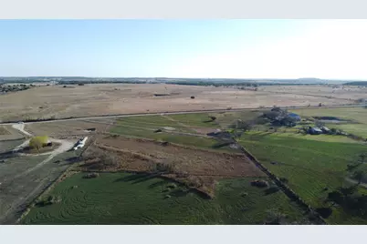 1360 County Road 217, Florence, TX 76527 - Photo 7