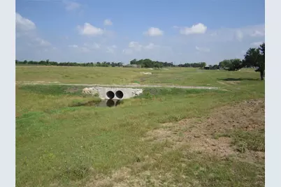 1602 County Road 470, Coupland, TX 78615 - Photo 9