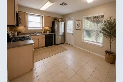 8501 Bismark Cove, Austin, TX 78745 - Photo 11