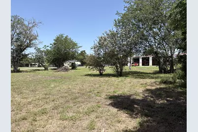 117 Gonzales Street, Paige, TX 78659 - Photo 5