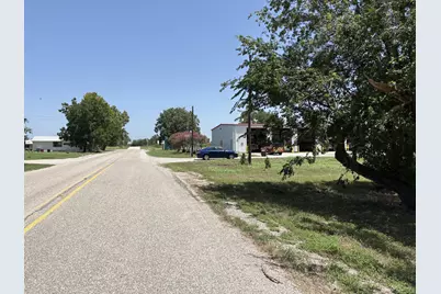 117 Gonzales Street, Paige, TX 78659 - Photo 3
