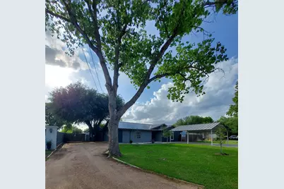 209 Green Pasture, Hutto, TX 78634 - Photo 3