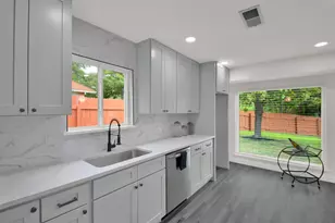 1408 Fairfield Dr, Austin, TX 78758 - Photo 9