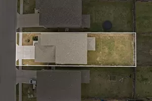 133 Outlaw Dr, Liberty Hill, TX 78642 - Photo 37