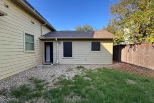 1309 Olander St, Austin, TX 78702 - Photo 7