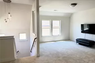 13501 Metric Blvd, Austin, TX 78727 - Photo 9