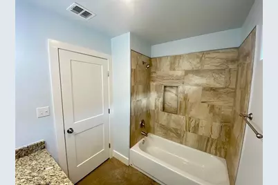 300 Pendergrass Street #B, Smithville, TX 78957 - Photo 9